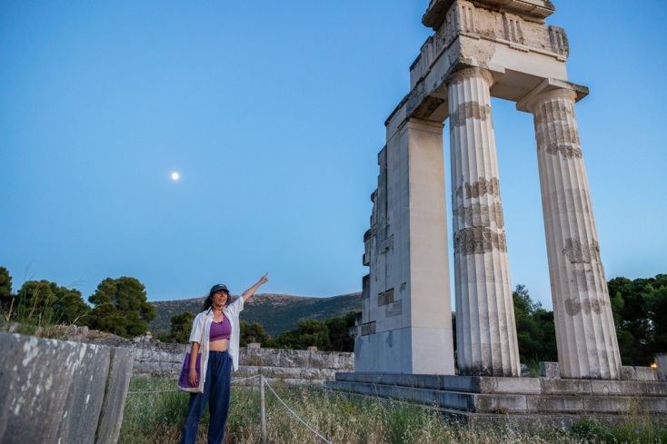 Η Χρυσιάννα Καραμέρη στην Αφηγηματική Αρχαιολογία στον Αρχαιολογικό Χώρο της Επιδαύρου
