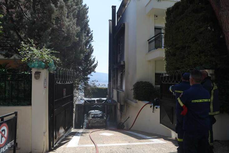 Άμεση η επέμβαση των πυροσβεστών για τη φωτιά στο Ψυχικό