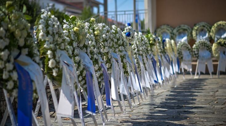 Δημήτρης Πέτρου: Σε κλίμα οδύνης η κηδεία του πιλότου που σκοτώθηκε στην Τανάγρα
