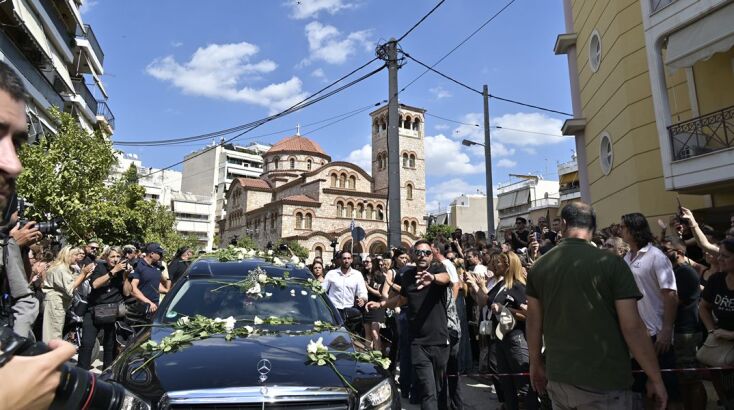 Κηδεία Γιώργου Μαζωνάκη