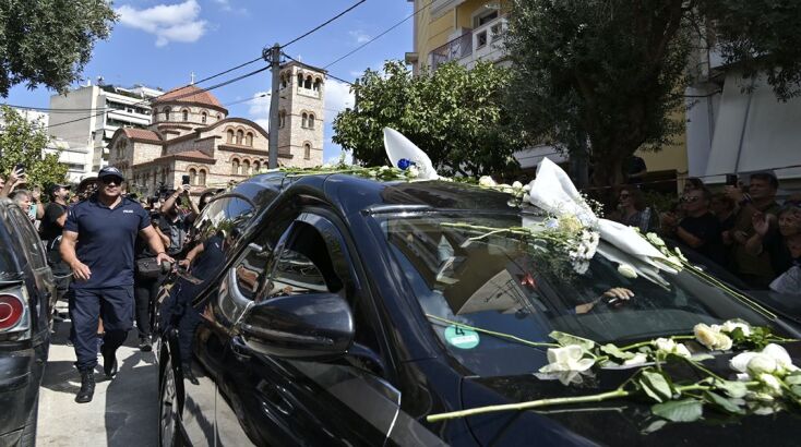 Κηδεία Γιώργου Μαζωνάκη