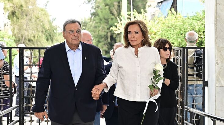 Ισίδωρος Κούβελος-Ντόρα Μπακογιάννη