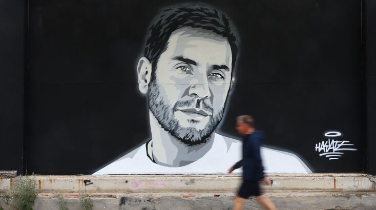 Ο Γιώργος Μαζωνάκης έγινε mural στη Θεσσαλονίκη 