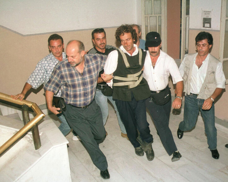 Ο Γιώργος Μεταξάκης οδηγείται στον εισαγγελέα