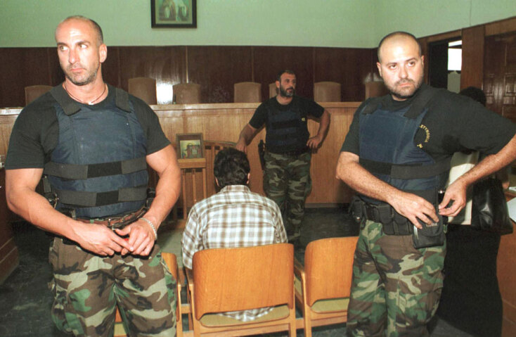 Ισχυρά αστυνομικά μέτρα και παρουσία της ΕΚΑΜ μέσα στο δικαστήριο κατά τη δίκη του Γιώργου Μεταξάκη