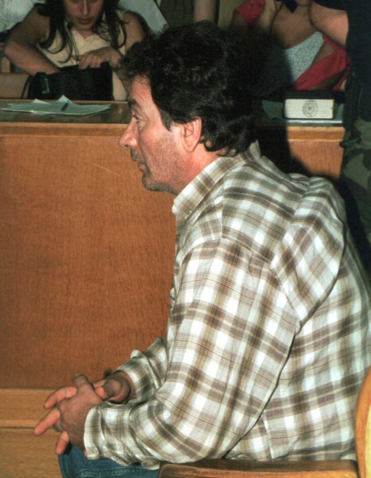 26 Σεπτεμβρίου 2000, Ρέθυμνο | Ο Γιώργος Μεταξάκης κατά τη διάρκεια της δίκης του για τη δολοφονία των τριών παιδιών του