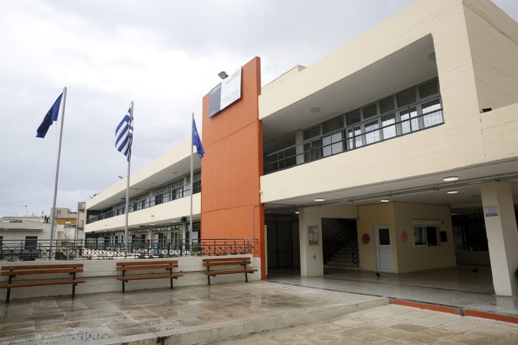 Επίσκεψη Σ. Ζαχαράκη, Άκη Σκέρτσου και Αντ. Παπαδημητρίου στα Ωνάσεια σχολεία Κολωνού