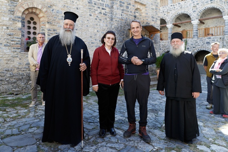 Στον Όλυμπο ο Κυριάκος Μητσοτάκης - Έκανε πεζοπορία και επισκέφτηκε την Ιερά Μονή Αγίου Διονυσίου