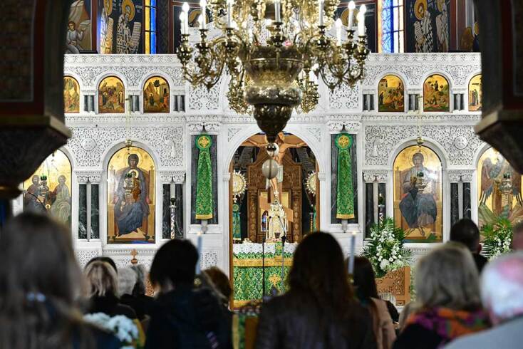 Μνήμοσυνο Γιώργου Μαζωνάκη στον Ιερό Ναό Αγίας Τριάδας στη Νίκαια