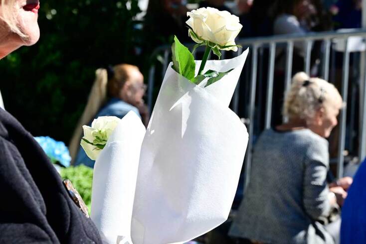 Τρισάγιο για τον Γιώργο Μαζωνάκη στο Γ' Νεκροταφείο Αθηνών