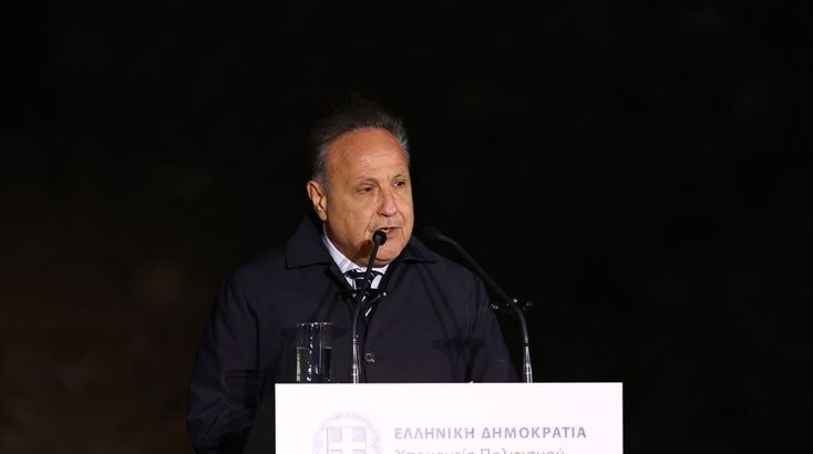 Αποκαλυπτήρια του νέου φωτισμού στον Λευκό Πύργο 