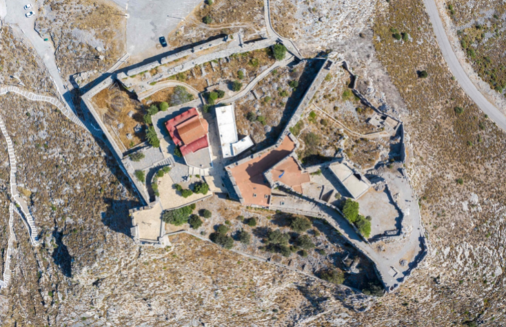 Άποψη του Κάστρου Παντελίου από ψηλά