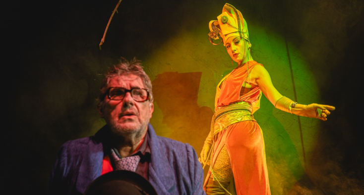 Killing Godot, Τόπος Αλλού