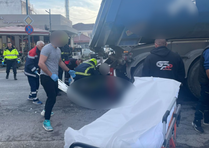 Αδιανόητη τραγωδία στη Λάρισα: Γυναίκα παρασύρθηκε από φορτηγό - Bρέθηκε νεκρή κάτω από τις ρόδες