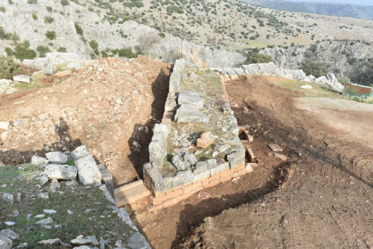 ΥΠΠΟ: Έργα αποκατάστασης και ανάδειξης της ακρόπολης της Αρχαίας Πέλιννας