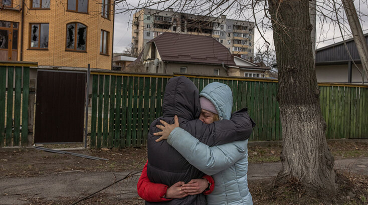 Επανένωση οικογένειας μετά την απελευθέρωση της Μπούτσα στην Ουκρανία