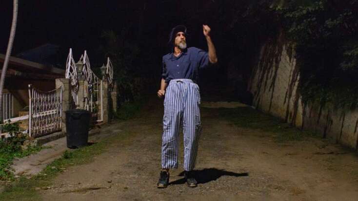 John Lurie: Ο διάσημος μουσικός, ηθοποιός και εικαστικός σπάει την οικειοθελή απομόνωσή του στη νέα σειρά του HBO, «Painting With John»