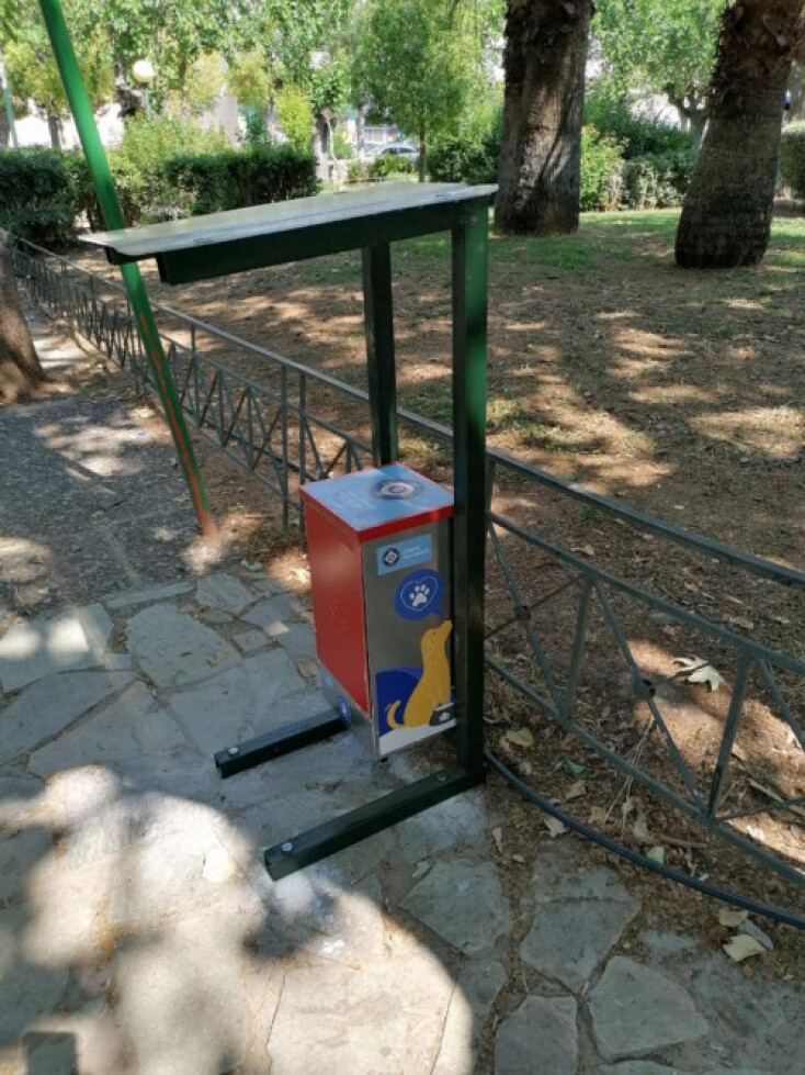 O δήμος Αθηναίων θα τοποθετήσει νέες ταΐστρες για αδέσποτα ζώα 