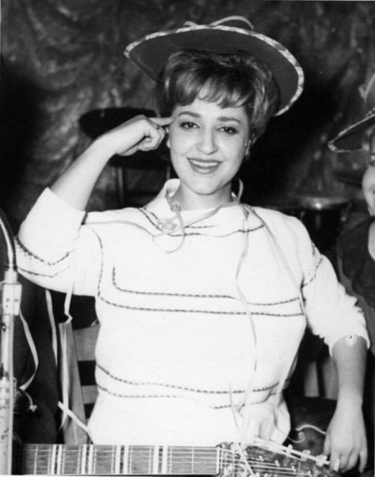 Η τραγουδίστρια Πόλυ Πάνου 