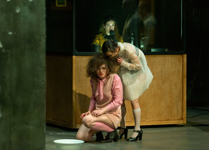 «Έντα Γκάμπλερ» του Χένρικ Ίψεν στο Bios main. © Βαγγέλης Πουλής