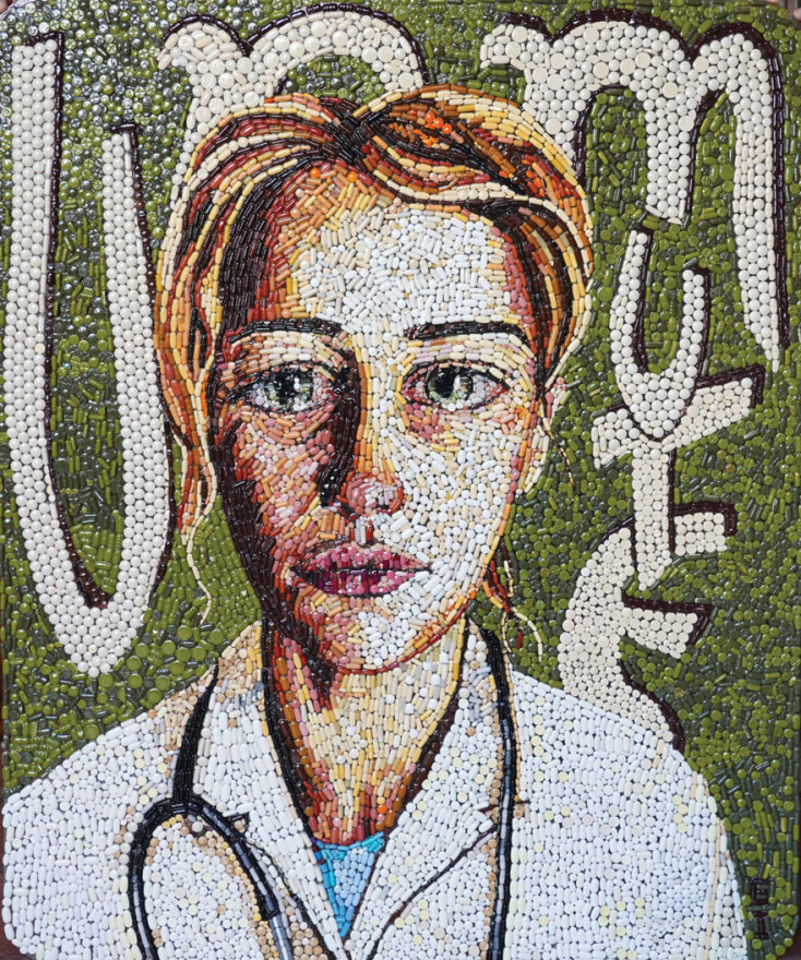 Ψηφιδωτό από ληγμένα χάπια της Ελένης Ιωαννίδου