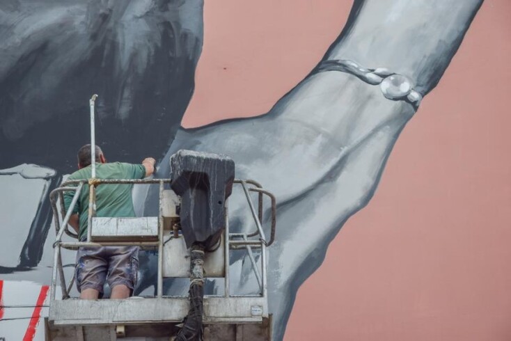 Η Μελίνα Μερκούρη έγινε τεράστια τοιχογραφία στην Πάτρα 