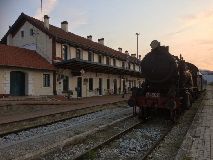 Αυθεντικά βαγόνια του Οριάν Εξπρές και ατμομηχανές από το 1929 «ζωντανεύουν» στη Δράμα