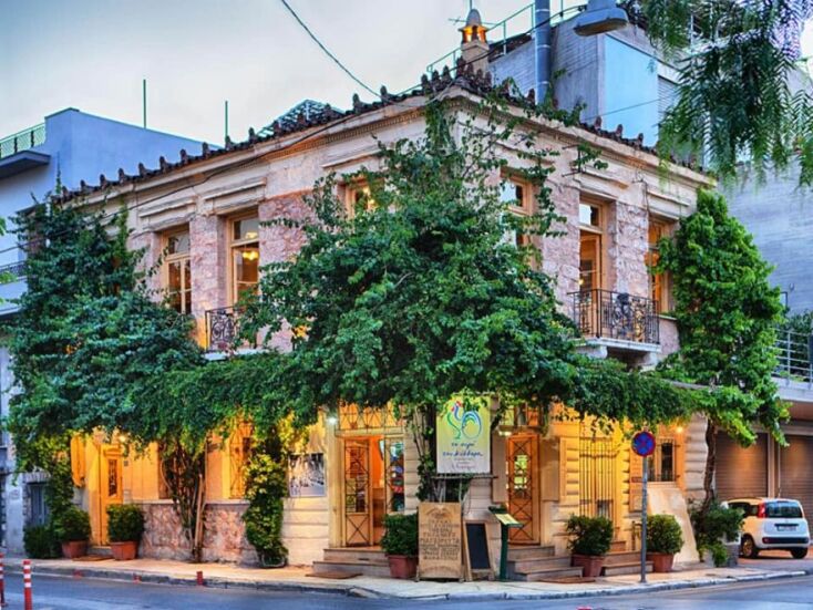 Το Αυγό του Κόκκορα στο Μεταξουργείο