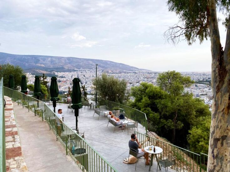 Η Πράσινη Αυλή