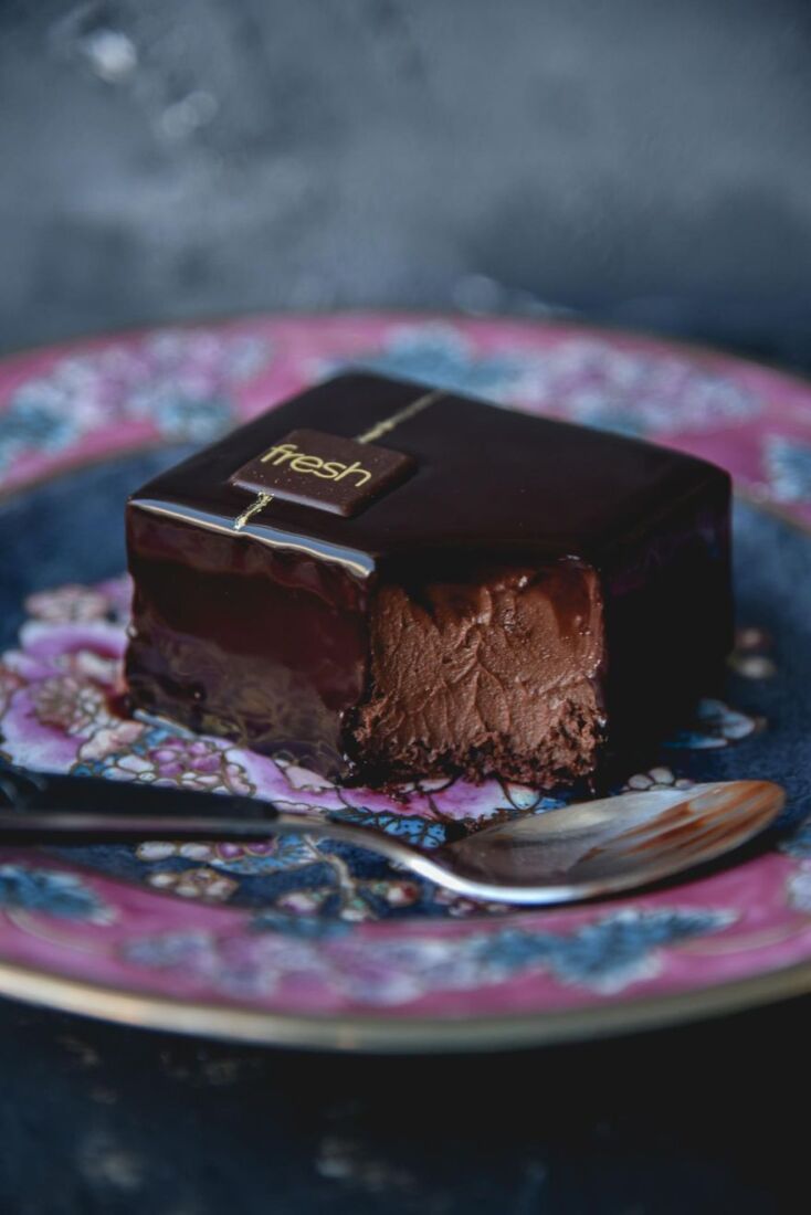 Tούρτα από σοκολάτα bitter με ρούμι 