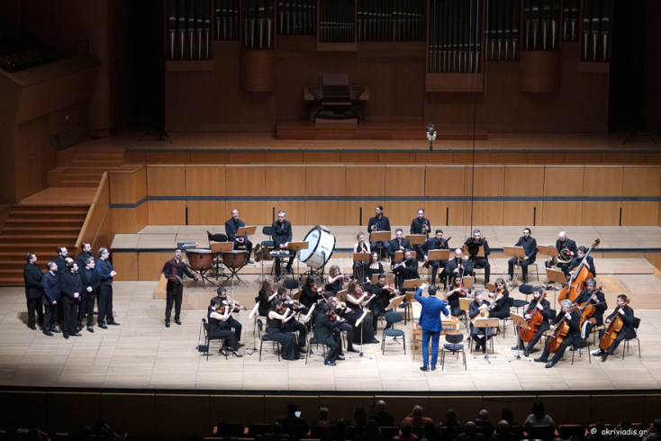 Γιώργος Πέτρου και Μουσικοί της Καμεράτας-Ορχήστρας των Φίλων της Μουσικής