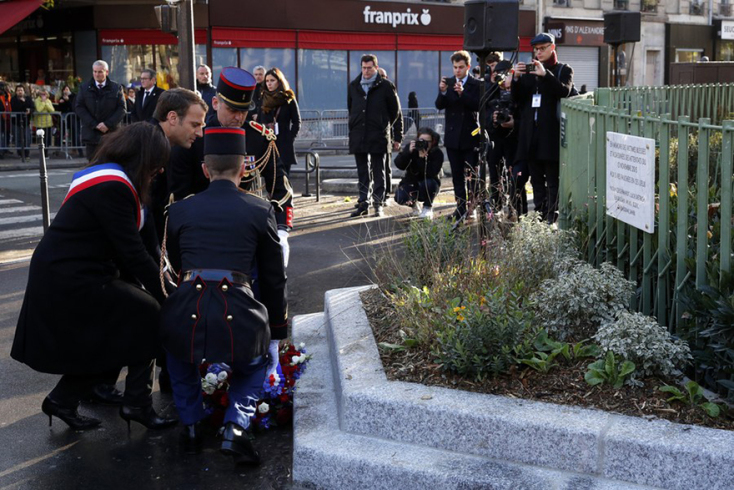 Ημέρα μνήμης στο Παρίσι: Δύο χρόνια από τις τρομοκρατικές επιθέσεις 