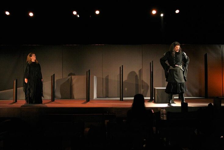 Ο Κωνσταντινος Καζάκος στο θεατρικό «Θεόδωρος Κολοκοτρώνης "Ο Θεός έβαλε την υπογραφή του"» του ΠΣΚΗ