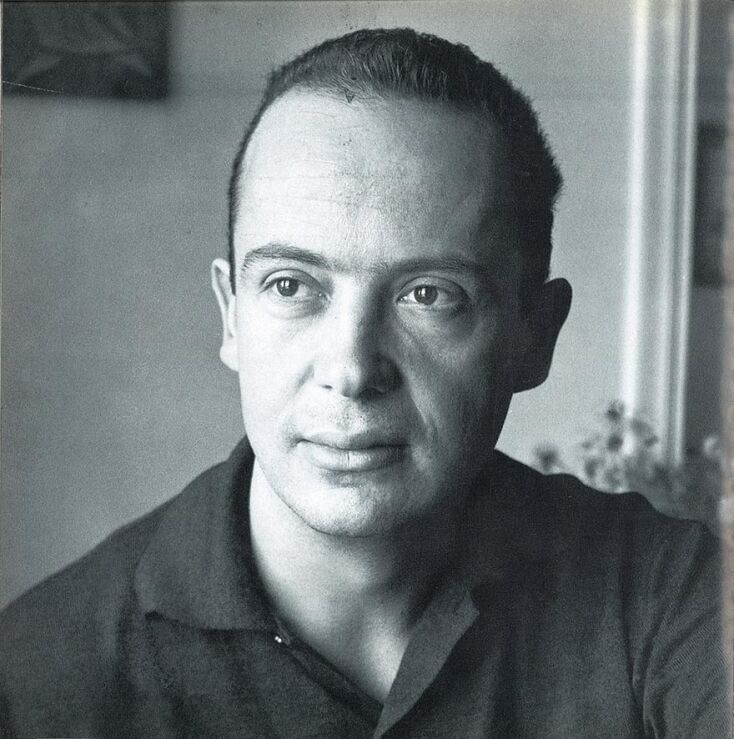 Ο Μίμης Πλέσσας σε νεαρή ηλικία