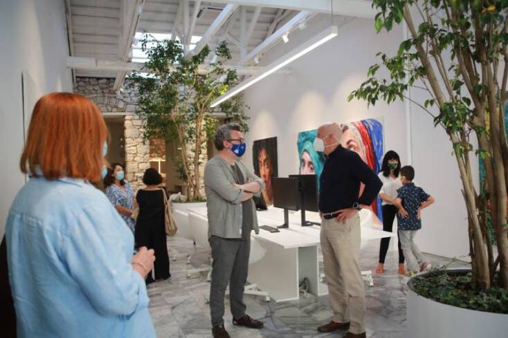 Ο πρώην πρωθυπουργός Γιώργος Παπανδρέου με τον Κλεομένη Κωστόπουλο