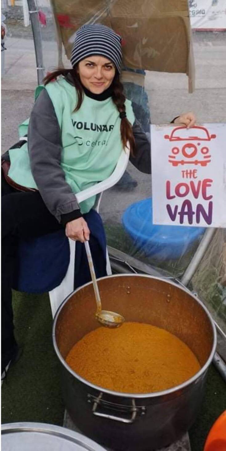 The Love Van - Χριστίνα Δενδρινού