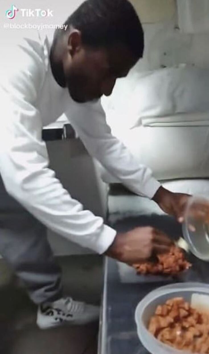 Κρατούμενος στις ΗΠΑ έγινε viral στο Tik Tok 