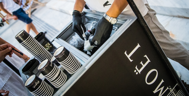 ΜΟΕΤ &amp; CHANDON by KayaK 