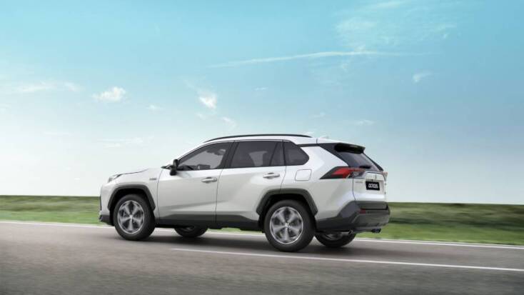 Το νέο  ACROSS με την προηγμένη τεχνολογία PLUG-IN Hybrid εμπλουτίζει ακόμη περισσότερο την εξηλεκτρισμένη γκάμα της Suzuki.