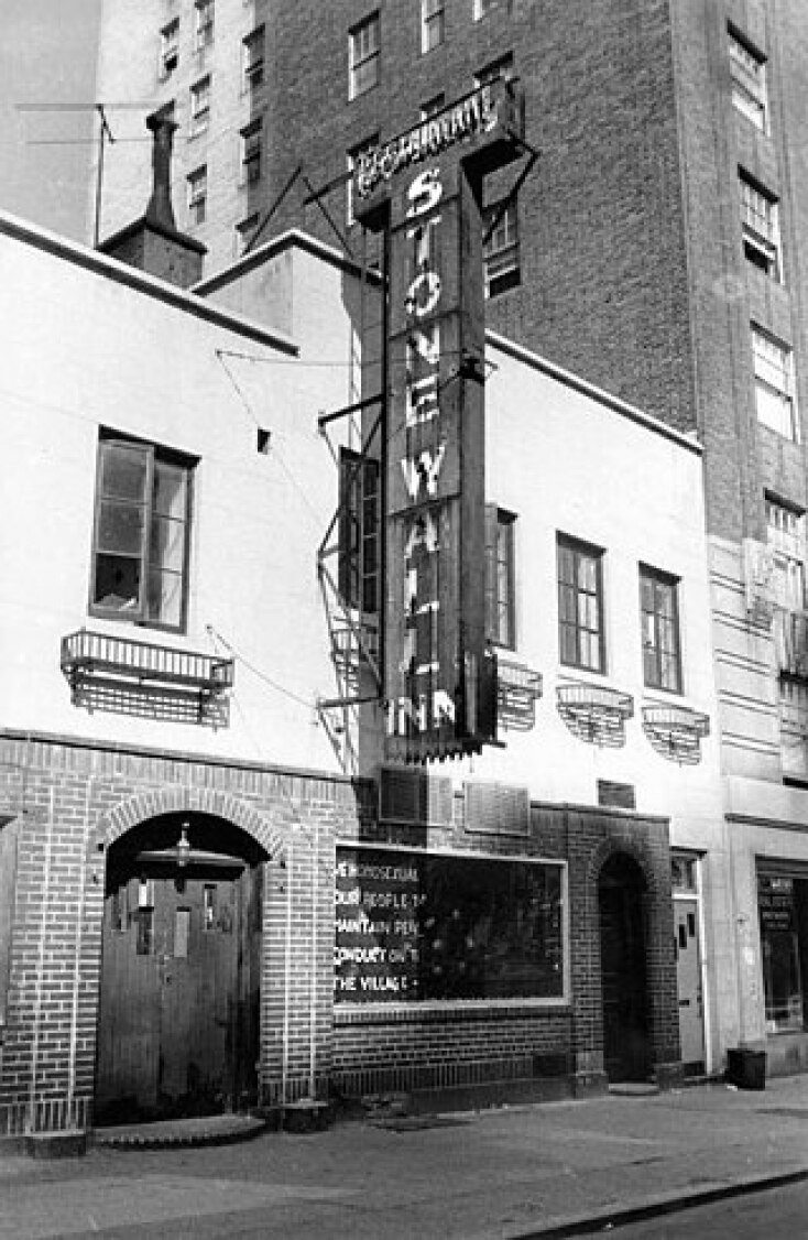 320px-stonewall_inn_1969.jpg