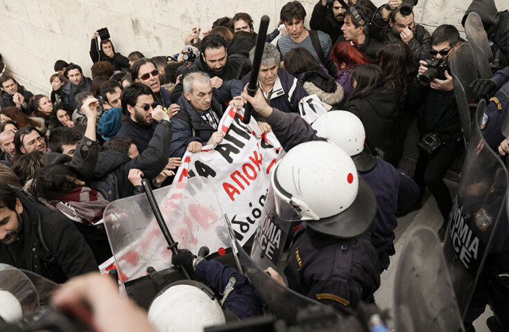 Εκπαιδευτικοί στη Βουλή