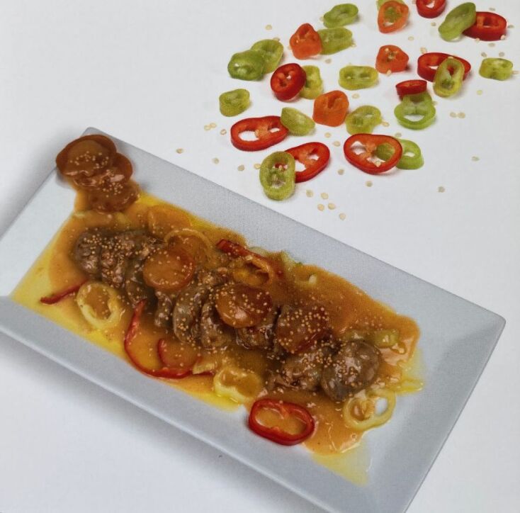 Συριανό λουκάνικο με μάραθο και αποξηραμένα βερίκοκα