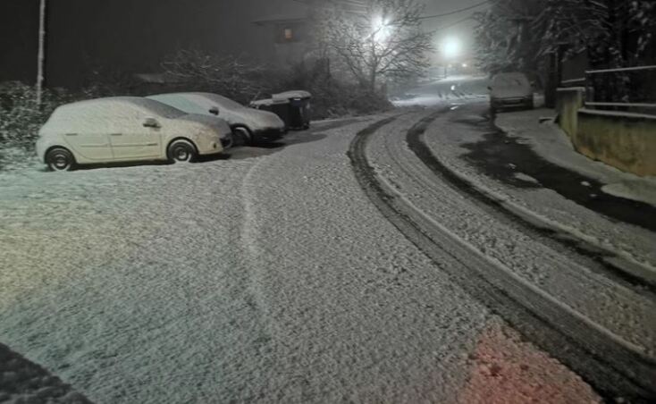 Έπεσαν τα πρώτα χιόνια στη Θεσσαλονίκη