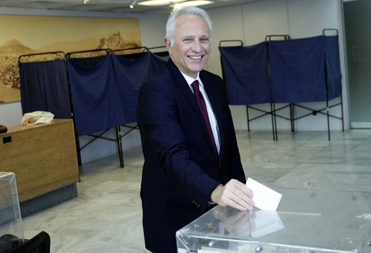 ΕΚΛΟΓΕΣ ΚΕΝΤΡΟΑΡΙΣΤΕΡΑΣ--Ο ΥΠΟΨΗΦΙΟΣ ΓΙΑΝΝΗΣ ΡΑΓΚΟΥΣΗΣ ΣΤΟΝ ΧΟΛΑΡΓΟ