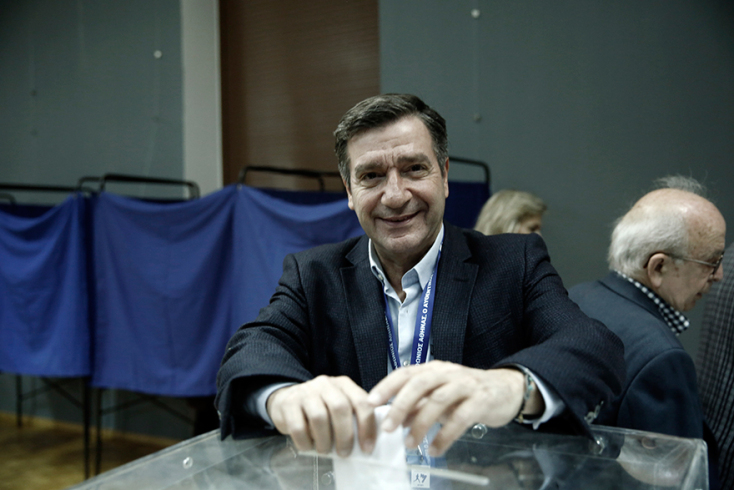 ΕΚΛΟΓΕΣ ΣΤΗΝ ΚΕΝΤΡΟΑΡΙΣΤΕΡΑ // Ο Γ. ΚΑΜΙΝΗΣ ΨΗΦΙΣΕ ΣΤΟ ΠΝΕΥΜΑΤΙΚΟ ΚΕΝΤΡΟ ΤΟΥ Δ. ΑΘΗΝΑΙΩΝ 