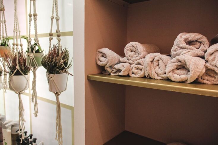 Dimitra Danika Hair Salon