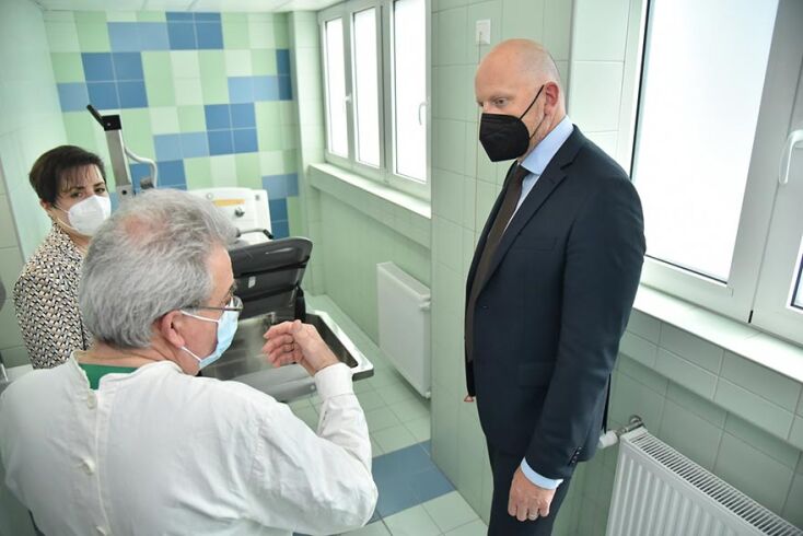 Ο Γιαν Κάρας, Διευθύνων Σύμβουλος ΟΠΑΠ, στα νέα έργα στα παιδιατρικά νοσοκομεία