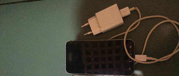 Μαχαίρια, κινητά, ψαλίδια και χάπια στα κελιά της 17Ν και Πυρήνων 