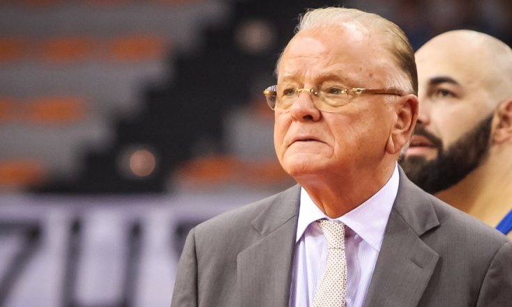 Ο Ντούσαν Ίβκοβιτς στο ματς που έγινε προς τιμήν του στο Στάδιο Ειρήνης και Φιλίας.