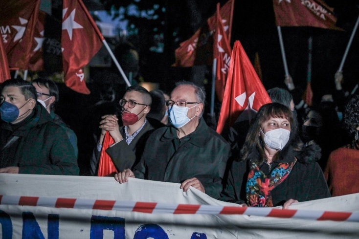 ΣΥΓΚΕΝΤΡΩΣΗ ΔΙΑΜΑΡΤΥΡΙΑΣ ΣΤΗ ΡΩΣΙΚΗ ΠΡΕΣΒΕΙΑ ΛΟΓΩ ΤΗΣ ΕΙΣΒΟΛΗΣ ΣΤΗΝ ΟΥΚΡΑΝΙΑ ΚΑΙ ΠΟΡΕΙΑ ΠΡΟΣ ΤΗ ΠΡΕΣΒΕΙΑ ΤΩΝ ΗΠΑ (ΣΩΤΗΡΗΣ ΔΗΜΗΤΡΟΠΟΥΛΟΣ / EUROKINISSI)